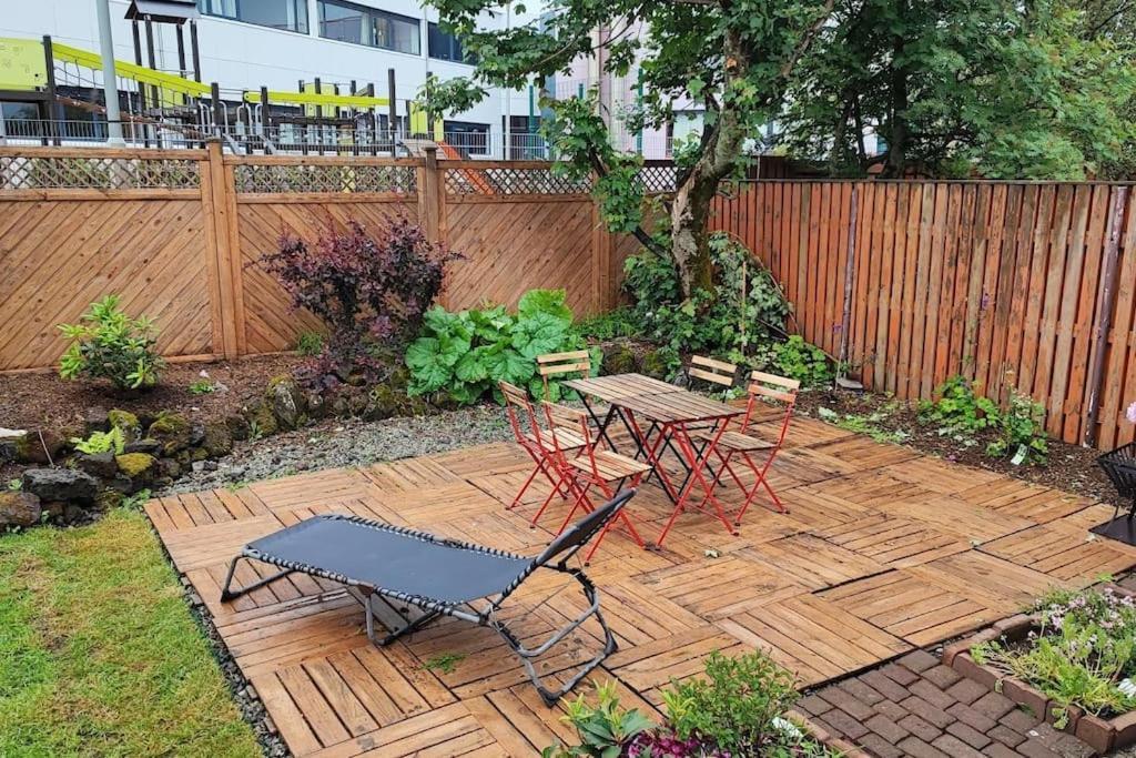 Icelandic Art Garden Villa W. Parking In Centre City Reykjavík Buitenkant foto